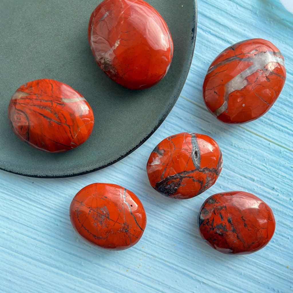rød jaspis palm stone