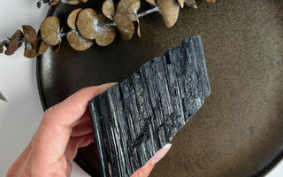 Turmalin krystallens egenskaber og betydning