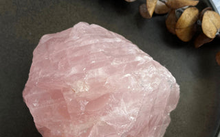 3 skønne måder at anvende rosakvarts på i hjemmet