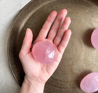 Rosakvarts - alt om kærlighedskrystallens egenskaber og betydning