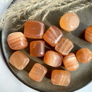 Honning calcit lommesten