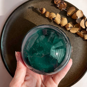 Blå fluorit krystalkugle (nr. 1)