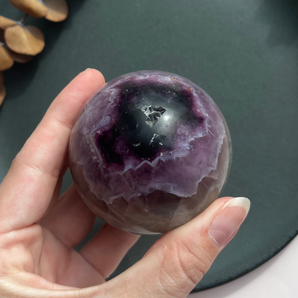 Vandmelon fluorit krystalkugle (OUTLET)