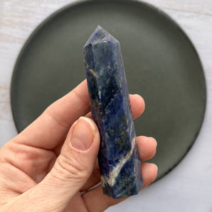 Sodalit krystaltårn (nr. 2)