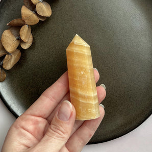 Orange calcit krystaltårn (nr. 2)