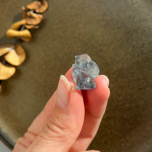 Regnbue fluorit kanin (mini)