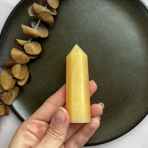 Orange calcit krystaltårn (nr. 1)