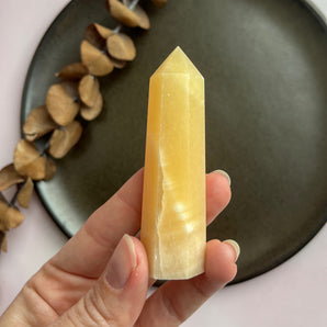 Orange calcit krystaltårn (nr. 3)