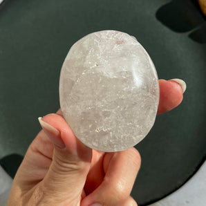 Bjergkrystal palm stone