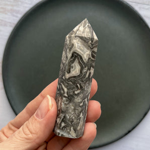 Picasso jaspis krystaltårn (nr. 4)