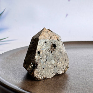 Pyrit krystaltårn (nr. 5)