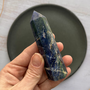 Sodalit krystaltårn (nr. 3)