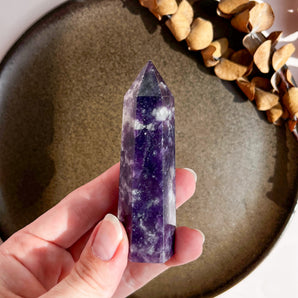 Lepidolit krystaltårn (nr. 2)