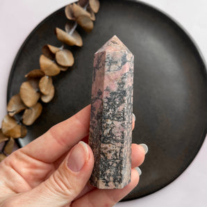 Rhodonit krystaltårn (nr. 1)