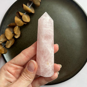 Rosakvarts krystaltårn (nr. 2)